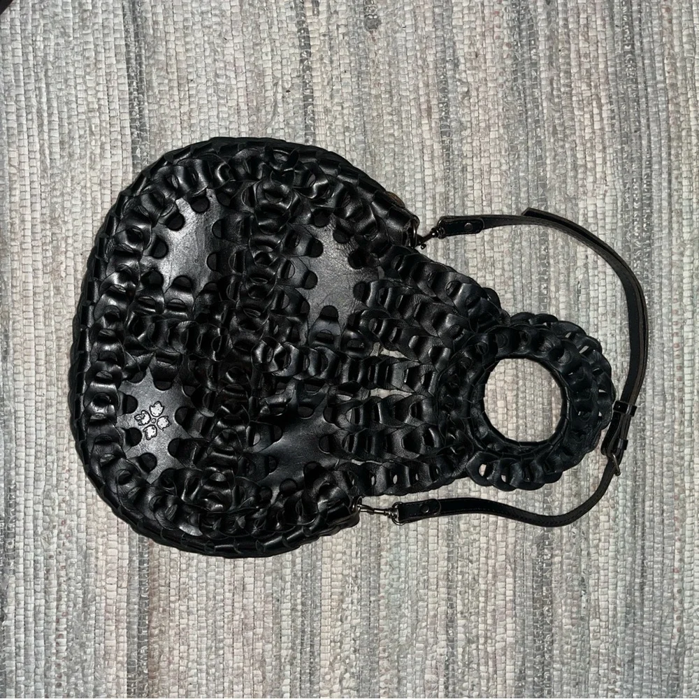 Black leather Patricia Nash purse - Picture 2 of 10